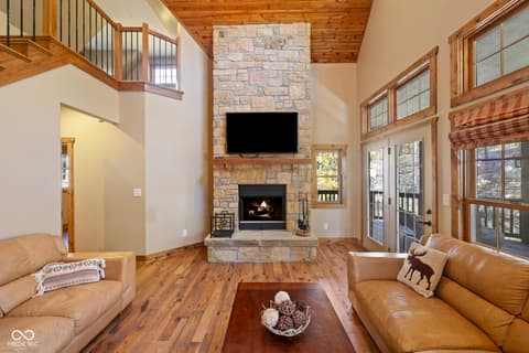 Living room at 7563 Grizzly Drive, Nineveh, IN