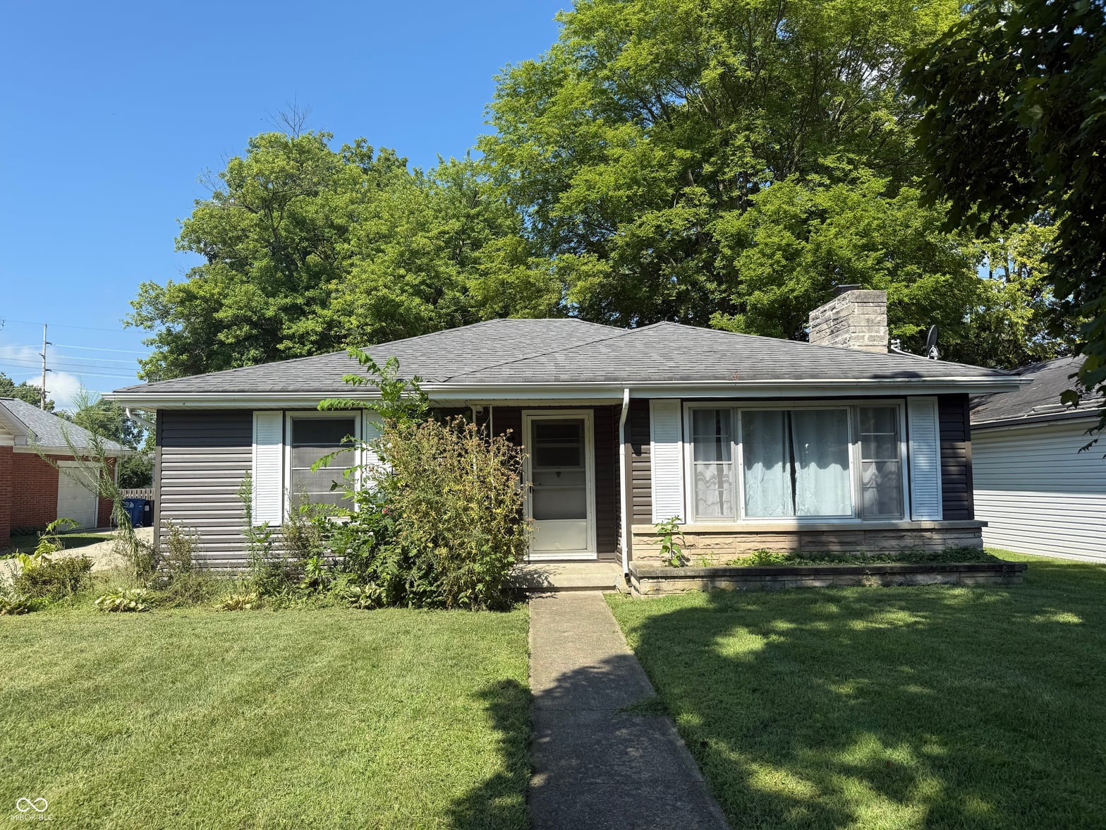 Front exterior at 1103 Fairfield Drive, Shelbyville, IN