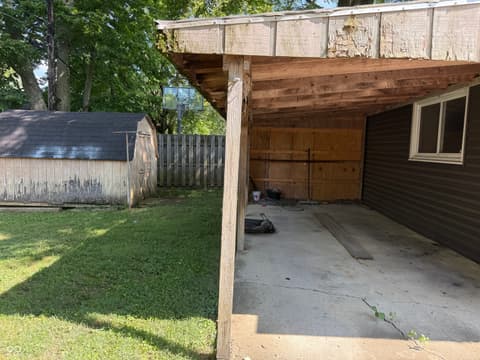 Yard at 1103 Fairfield Drive, Shelbyville, IN