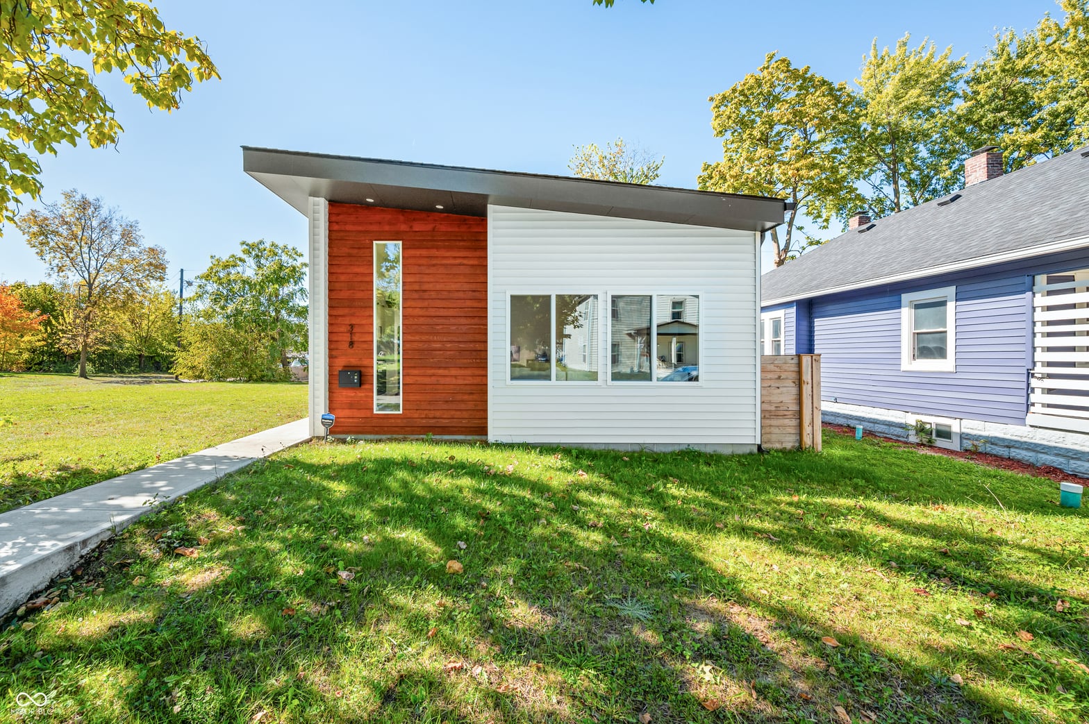 Photo of 318 N Tacoma Avenue, Indianapolis, IN