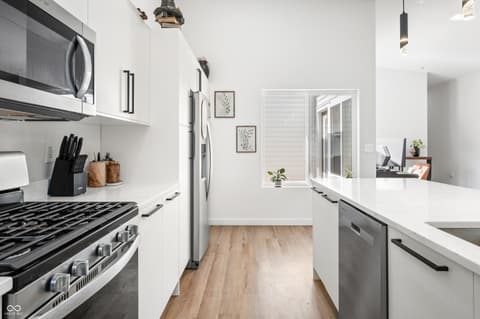 Photo of 318 N Tacoma Avenue, Indianapolis, IN