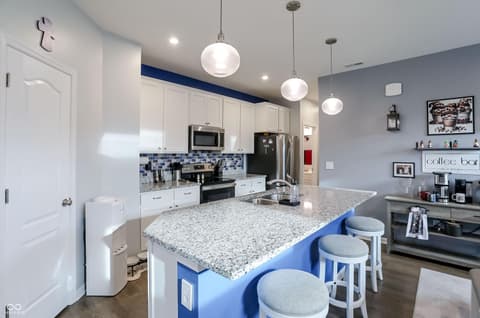 Photo of 10311 Gateway Drive, Indianapolis, IN