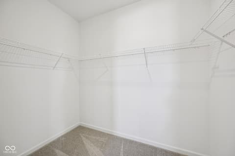 Walk In Closets — 5807 CR W 750 N, McCordsville, IN