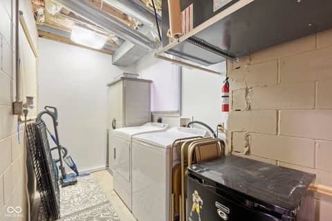 Laundry room at 7200 Grouper Drive, Nineveh, IN