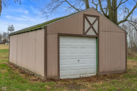 Photo of 10021 N State Road 9 Road N, Hope, IN
