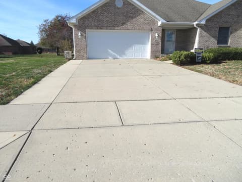 Photo of 1804 Pine Cone Drive, Brownsburg, IN