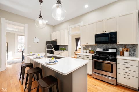 Photo of 815 E 16th Street, Indianapolis, IN