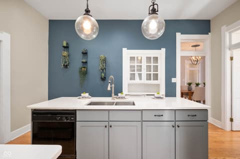 Photo of 815 E 16th Street, Indianapolis, IN