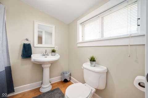 Photo of 815 E 16th Street, Indianapolis, IN