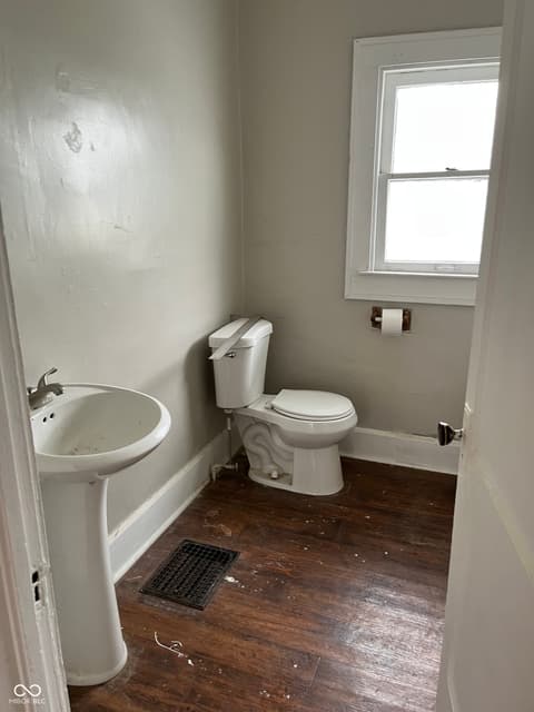 Photo of 524 N Bradley Avenue, Indianapolis, IN