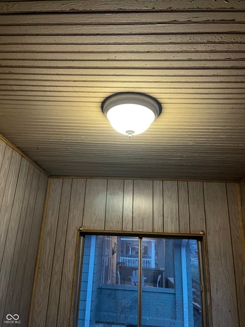 Photo of 524 N Bradley Avenue, Indianapolis, IN