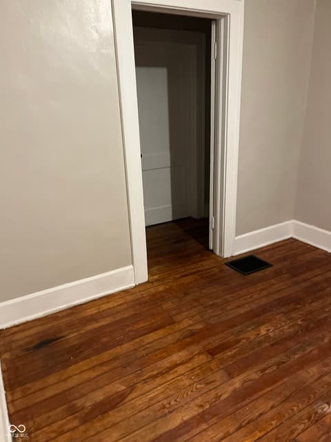 Photo of 524 N Bradley Avenue, Indianapolis, IN