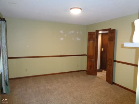 Dining room at 29 S Meadow Lane, Rockville, IN