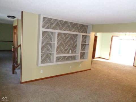 Living room at 29 S Meadow Lane, Rockville, IN