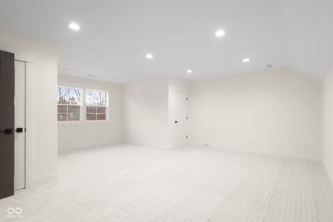 Photo of 5166 Oak Ridge Trail, Columbus, IN