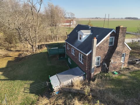 Side exterior at 2324 E 200 N, Rushville, IN