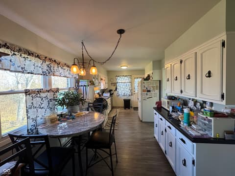 Dining room at 2324 E 200 N, Rushville, IN