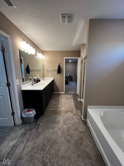 Photo of 966 Bent Branch Circle, Greenwood, IN