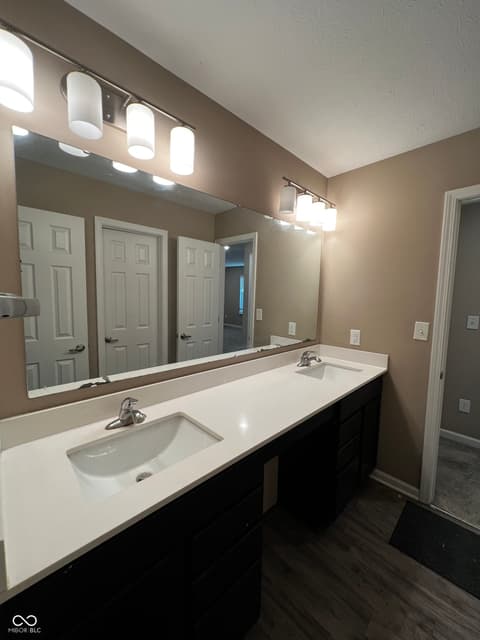 Photo of 966 Bent Branch Circle, Greenwood, IN