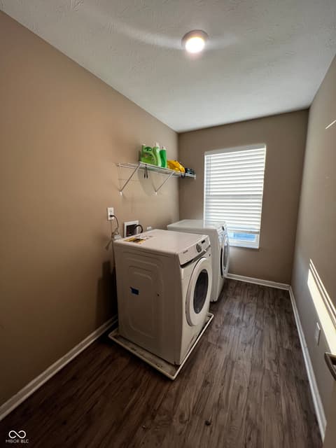Photo of 966 Bent Branch Circle, Greenwood, IN