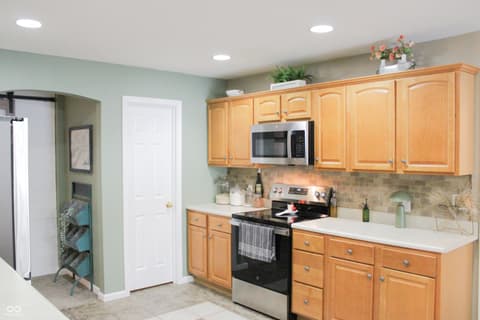 Photo of 1675 Twin Oaks Drive, North Vernon, IN