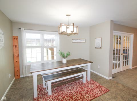 Photo of 1675 Twin Oaks Drive, North Vernon, IN