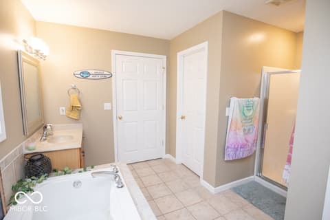 Photo of 1675 Twin Oaks Drive, North Vernon, IN