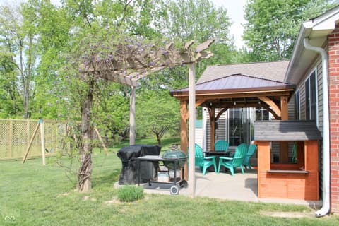 Photo of 1675 Twin Oaks Drive, North Vernon, IN