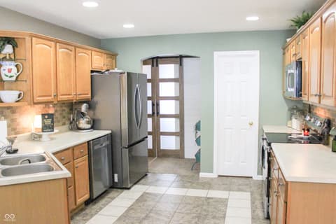 Photo of 1675 Twin Oaks Drive, North Vernon, IN