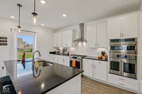 Kitchen at 4724 White Willow Way, New Palestine, IN