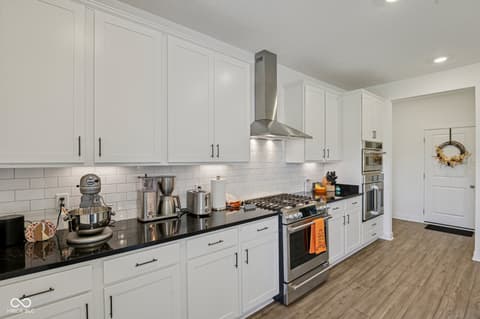 Kitchen at 4724 White Willow Way, New Palestine, IN