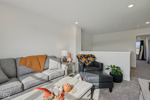 Loft — 4724 White Willow Way, New Palestine, IN