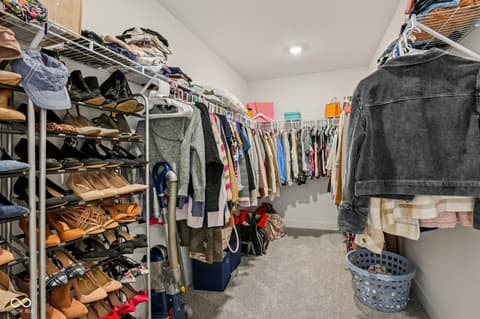 Walk In Closets — 4724 White Willow Way, New Palestine, IN