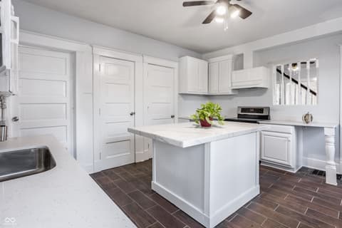 Photo of 832 N Parker Avenue, Indianapolis, IN