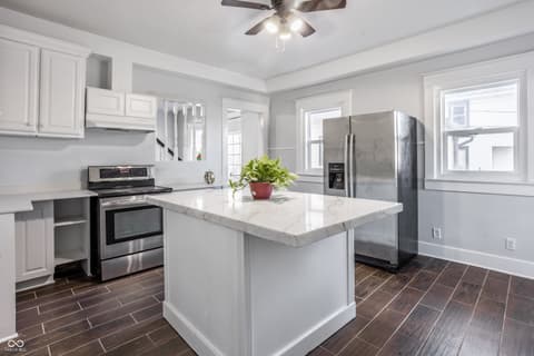 Photo of 832 N Parker Avenue, Indianapolis, IN