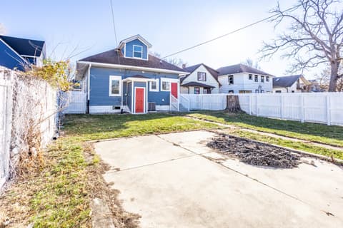 Photo of 832 N Parker Avenue, Indianapolis, IN