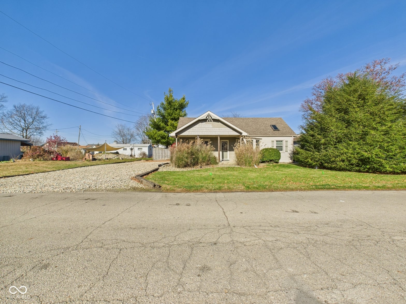 Front exterior at 2916 Market Street, Pendleton, IN