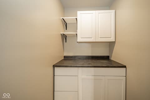 Pantry — 1601 E Avenue, New Castle, IN