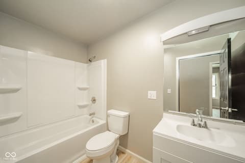 Bathroom at 1601 E Avenue, New Castle, IN