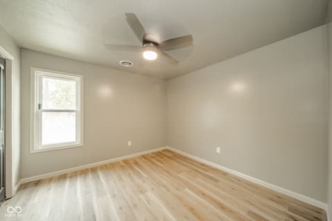 Bedroom at 1601 E Avenue, New Castle, IN