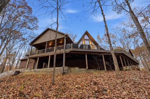 Photo of 8851 S Peoga Road, Trafalgar, IN