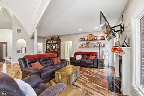 Photo of 8851 S Peoga Road, Trafalgar, IN