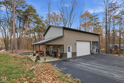 Photo of 8851 S Peoga Road, Trafalgar, IN