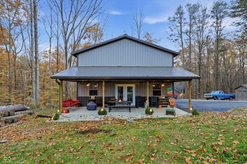 Photo of 8851 S Peoga Road, Trafalgar, IN