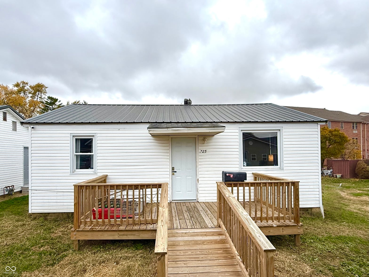 Photo of 725 N West Street, Greensburg, IN