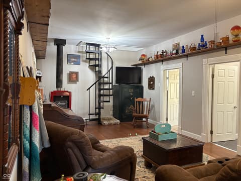 Photo of 7746 W County Road 50 N, Connersville, IN