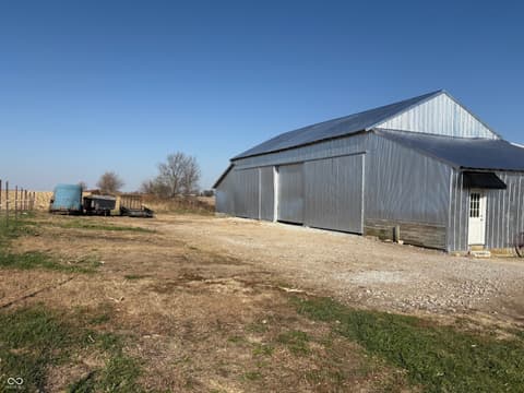 Photo of 7746 W County Road 50 N, Connersville, IN