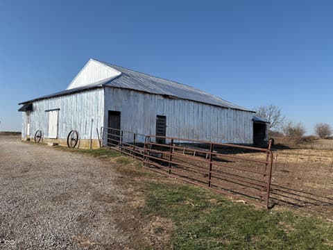 Photo of 7746 W County Road 50 N, Connersville, IN