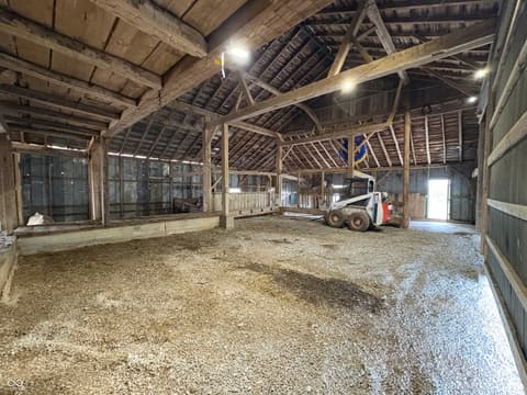 Photo of 7746 W County Road 50 N, Connersville, IN