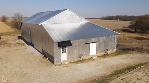 Photo of 7746 W County Road 50 N, Connersville, IN